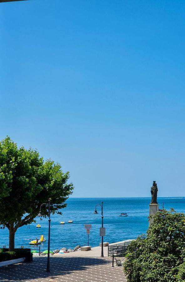 Uno Sguardo Sul Mare Villa Maiori Bagian luar foto